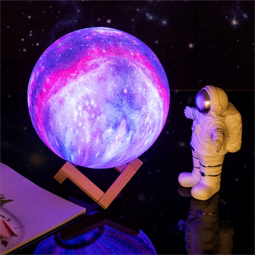 TYRA - Kosmisk stemningslampe