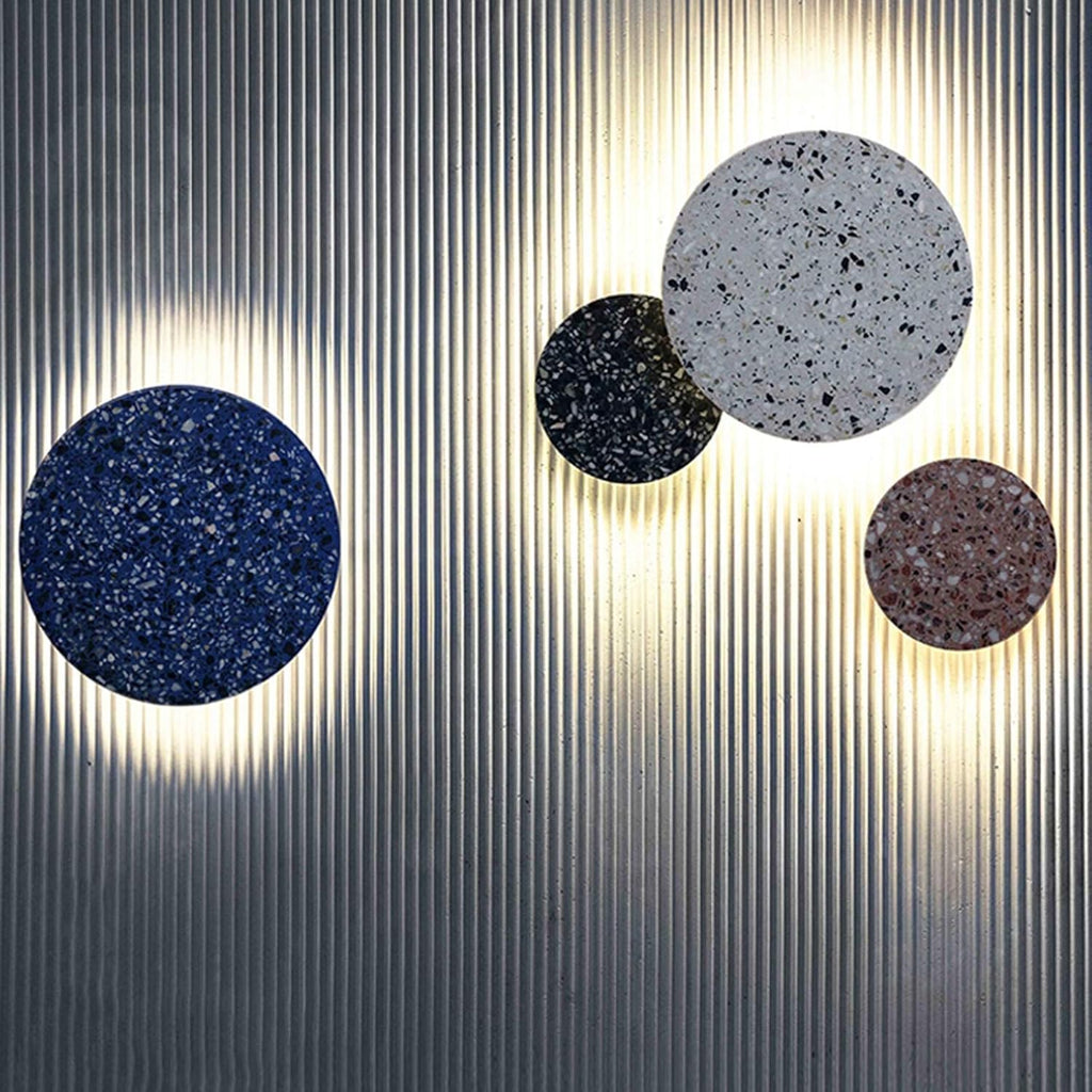 Skandinavisk Væglampe: Unik Terrazzo Design med Blødt, Varme Lys
