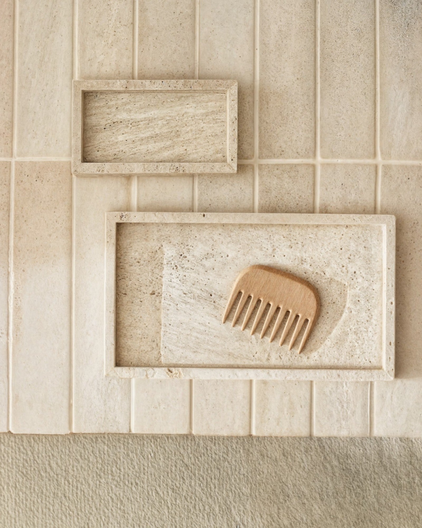 ODIN – Beige travertin bakke