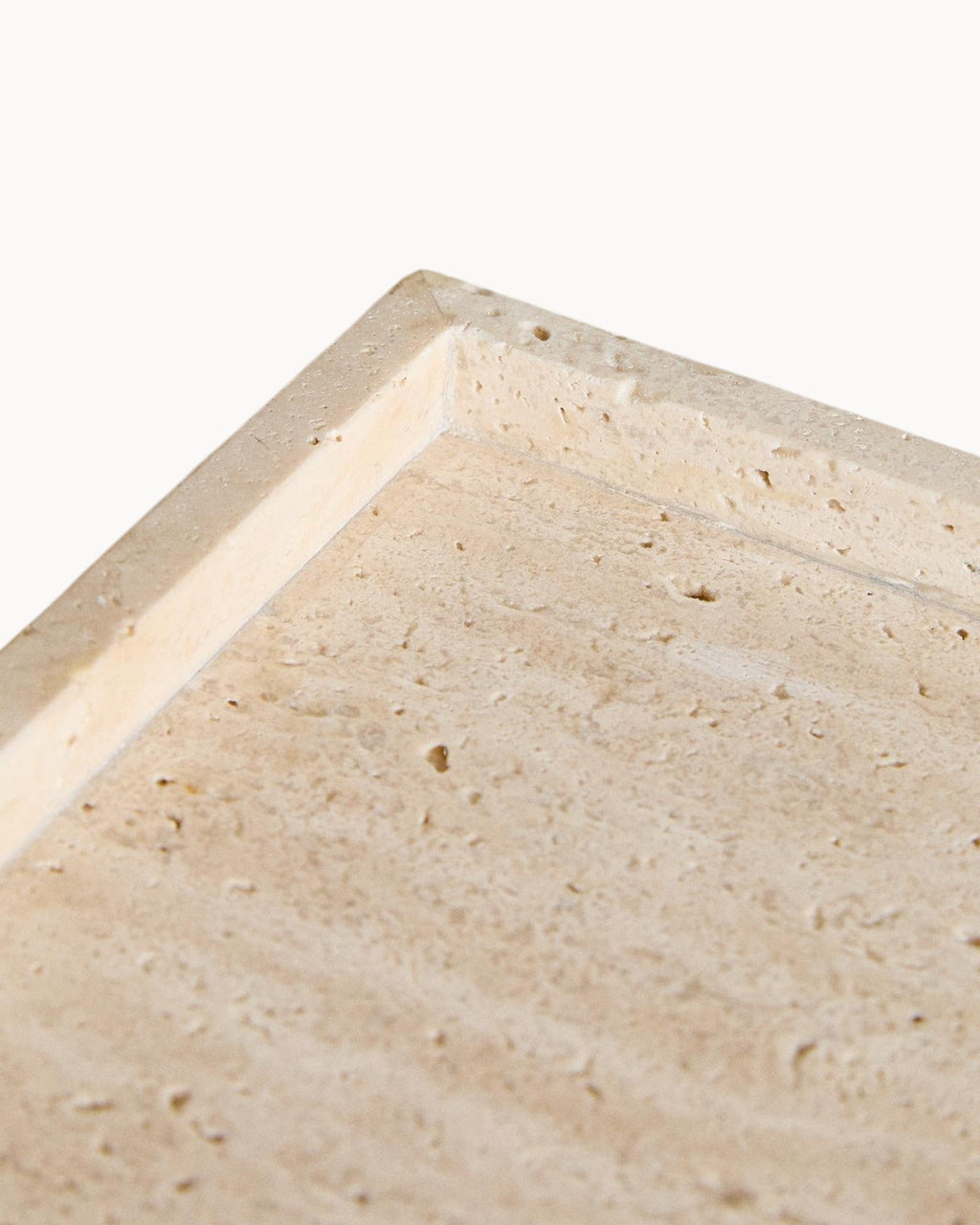 ODIN – Beige travertin bakke