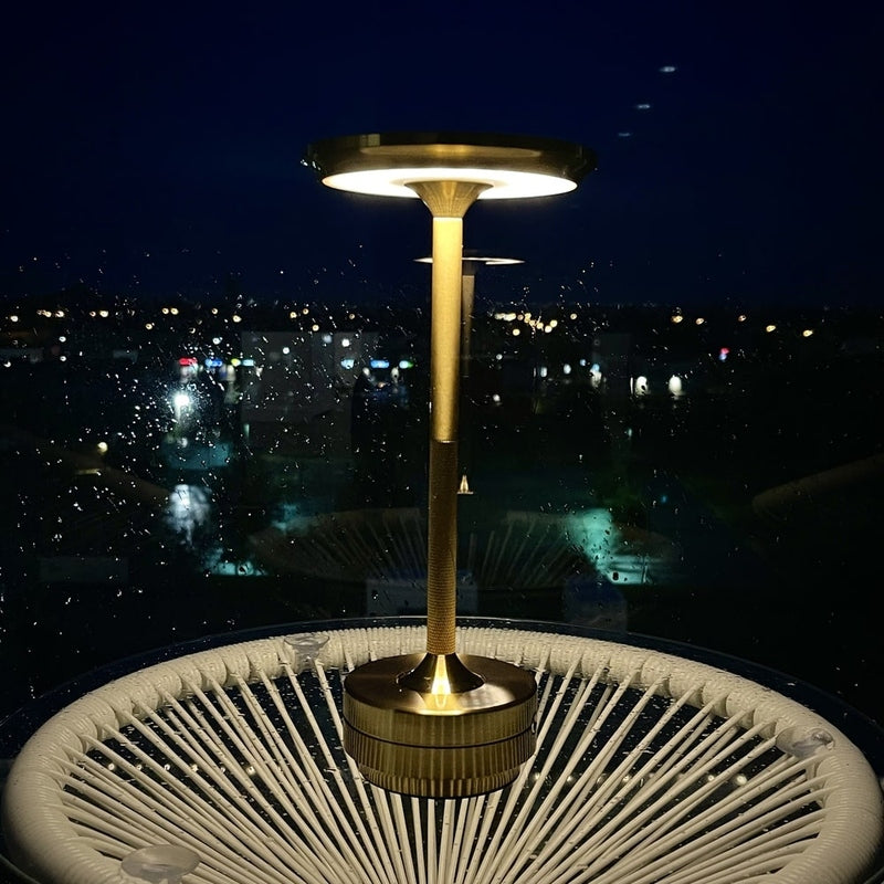 ESTER - Elegant ledningsfri lampe