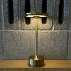 ESTER - Elegant ledningsfri lampe
