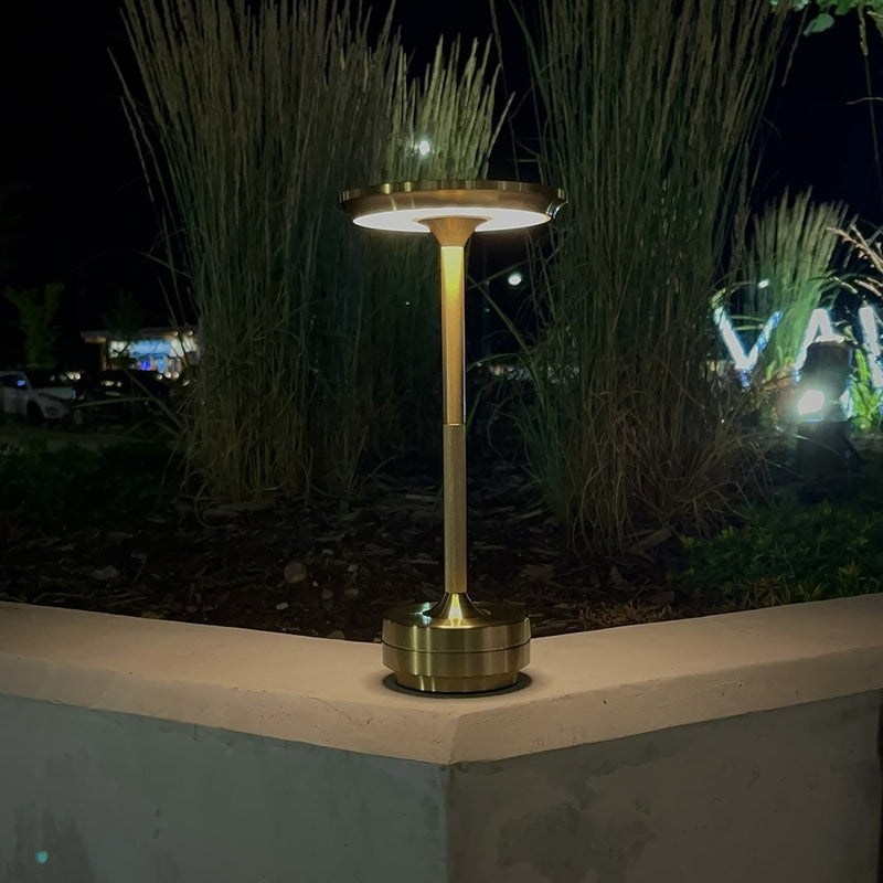 ESTER - Elegant ledningsfri lampe