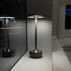 ESTER - Elegant ledningsfri lampe