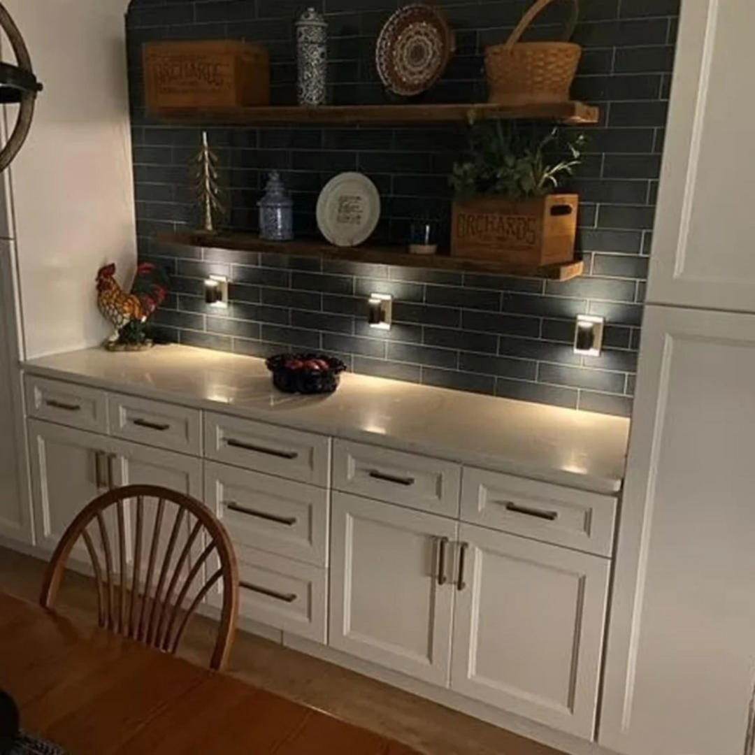 Intelligent LED-belysning med dag- og nat-sensor og kontinuerlig dæmpning – Plug & Play-løsning til hjemmet