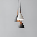LO - Elegant lampe med raffinerede lyspunkter