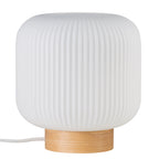 HALLE – Minimalistisk lampe til forskellige rum