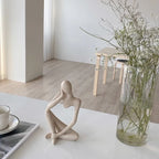 Abstrakt Motiv i Minimalistisk Indretning