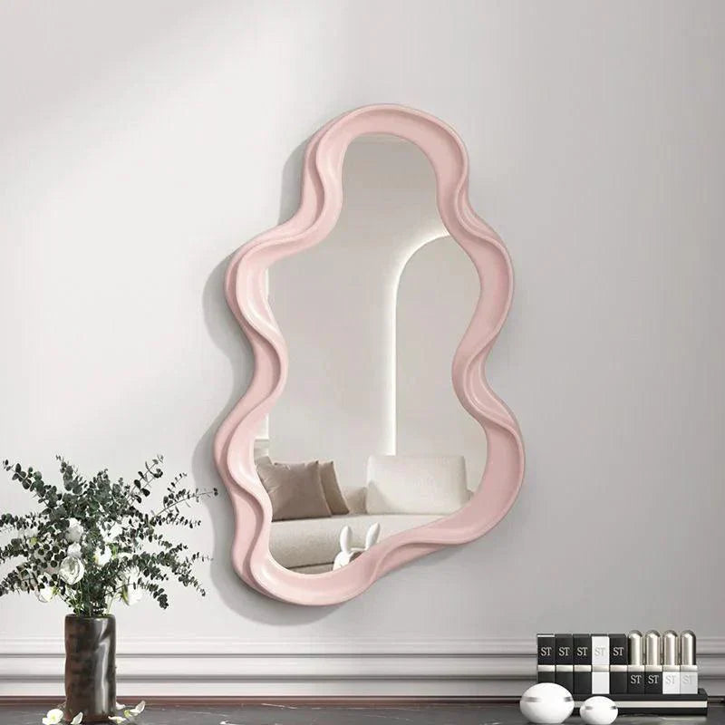 Spejl med himmelinspireret design