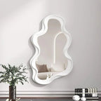 Spejl med himmelinspireret design