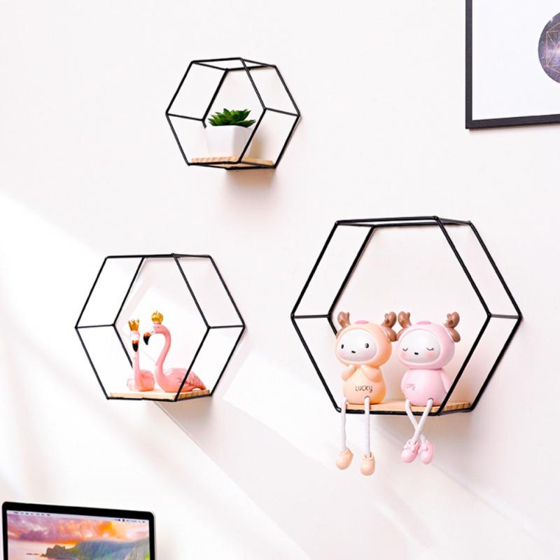 BODIL - Sekskantet Vægdekoration med Moderne Geometrisk Design