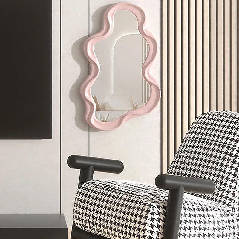 Spejl med himmelinspireret design
