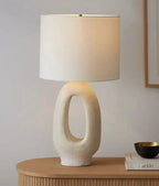 MEYA – Lampe med et råt og naturligt design