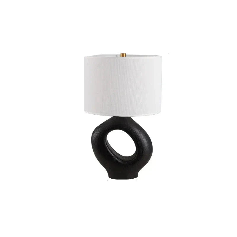 MEYA – Lampe med et råt og naturligt design