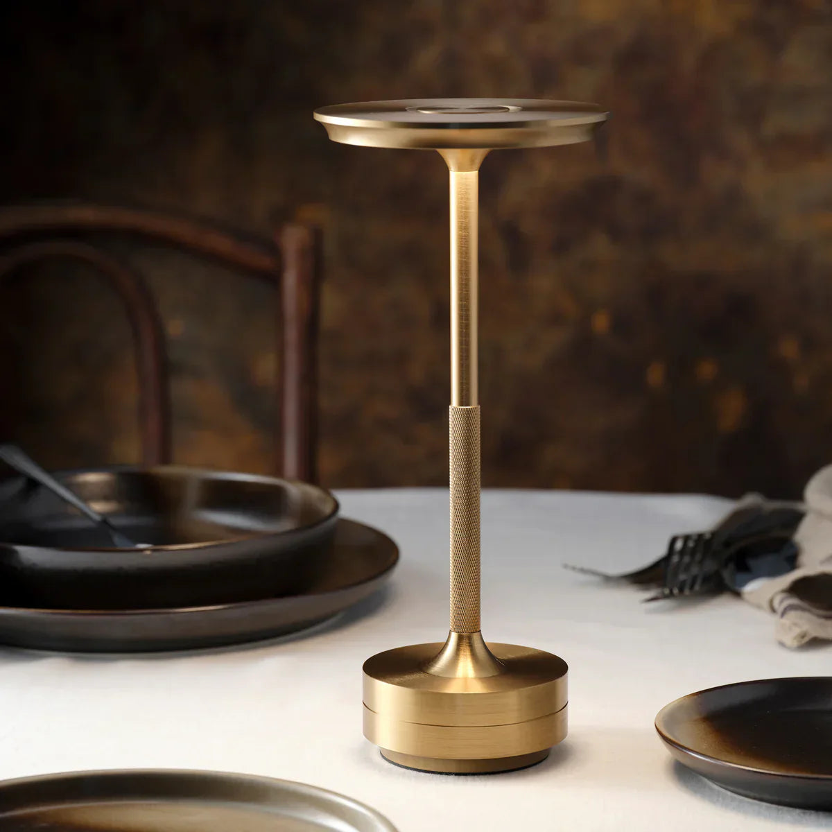 MADS -  Bordlampe – klassisk design