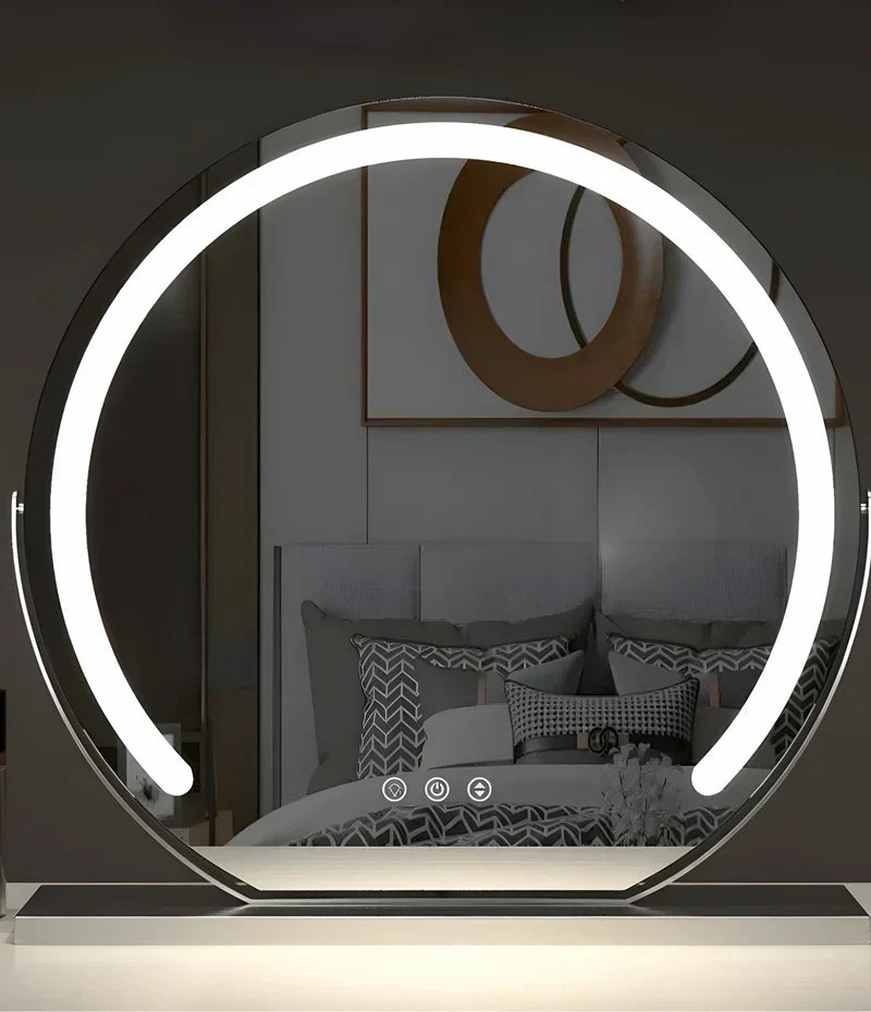 Elegant LED-spejl – spejl til enhver kvinde