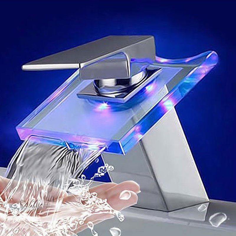 Elegant Kobber Vaskemixer med LED-belysning
