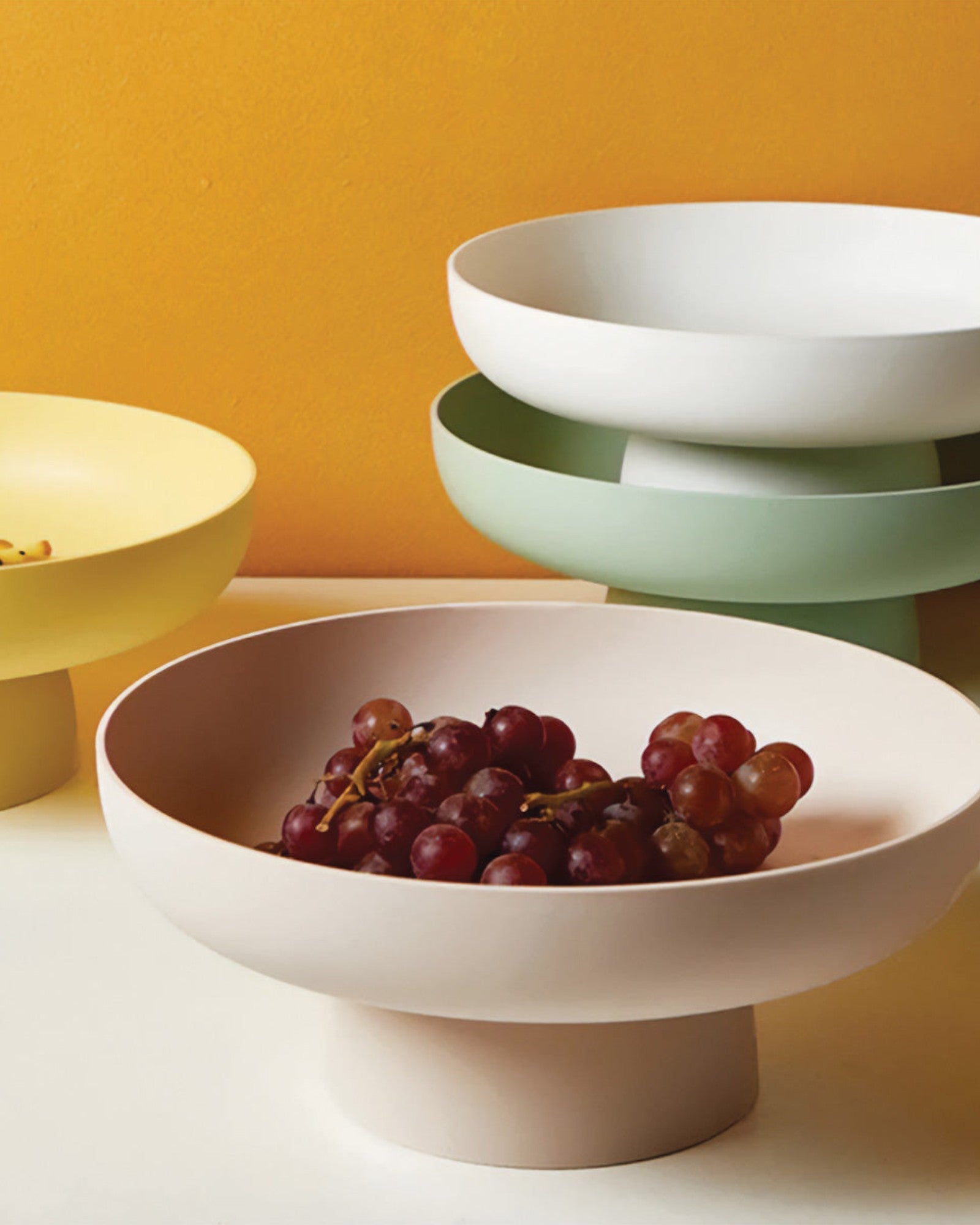 ASTRID - Dekorativ frugtskål i plast