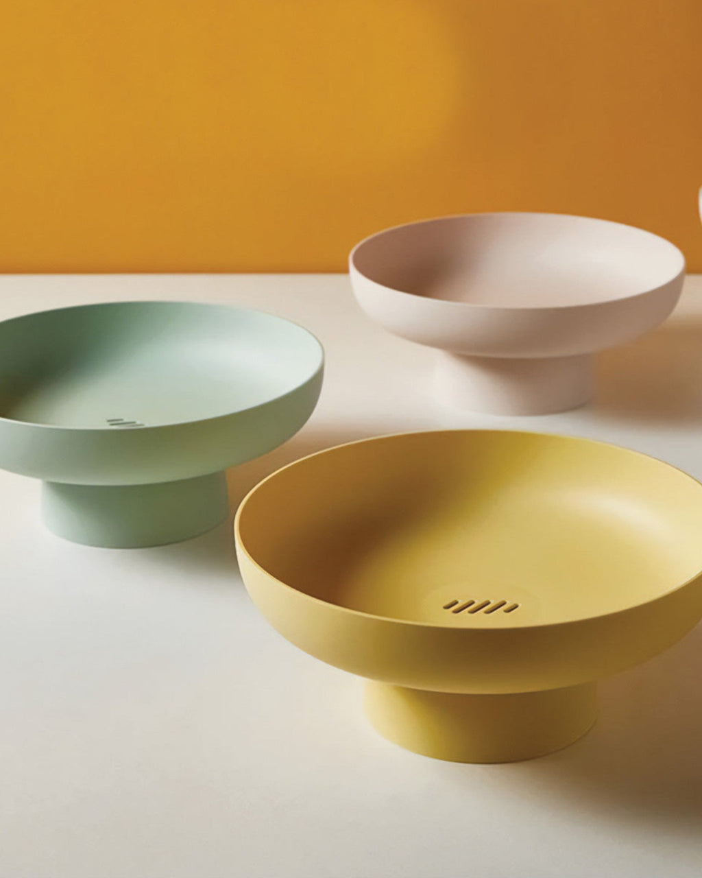 ASTRID - Dekorativ frugtskål i plast