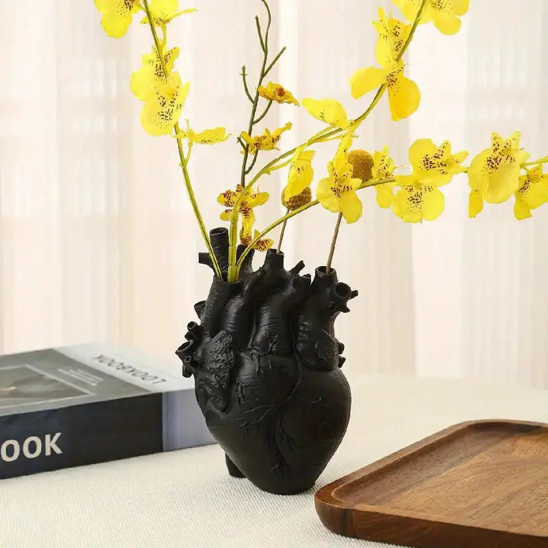 Elegant Hjerte Vase - Keramisk