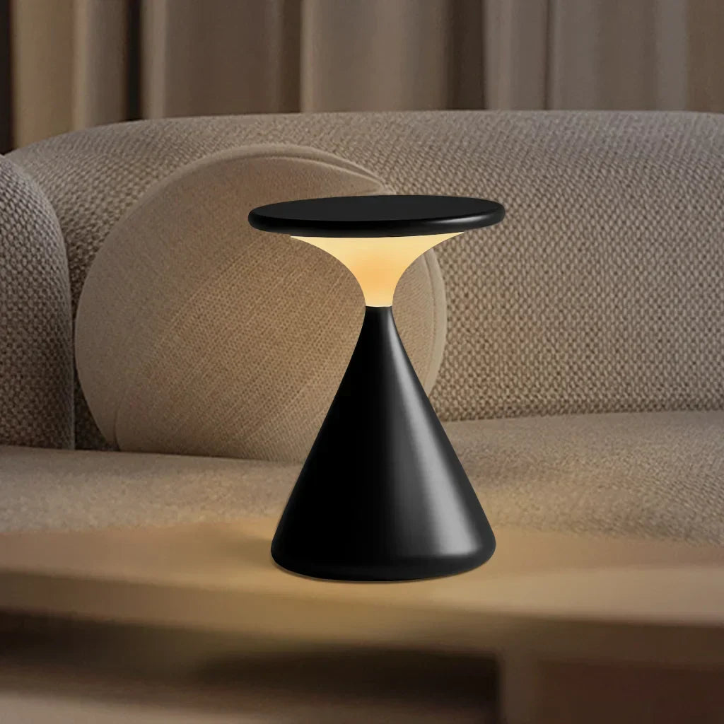 BIRGIT - Trådløs timeglasbordlampe