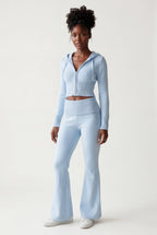 Chic Lounge Ensemble - Cropped Hoodie og Flared Bukser