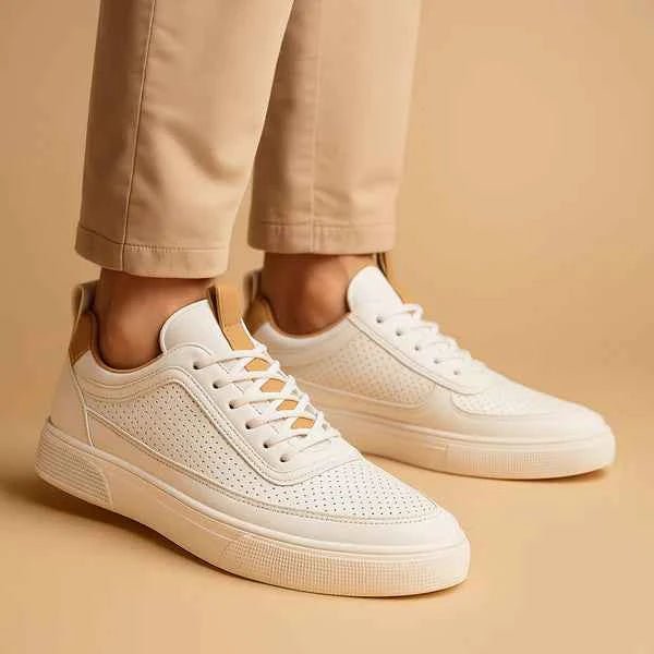 Stilfulde Perforerede Lavtop Sneakers - Minimalistisk Design