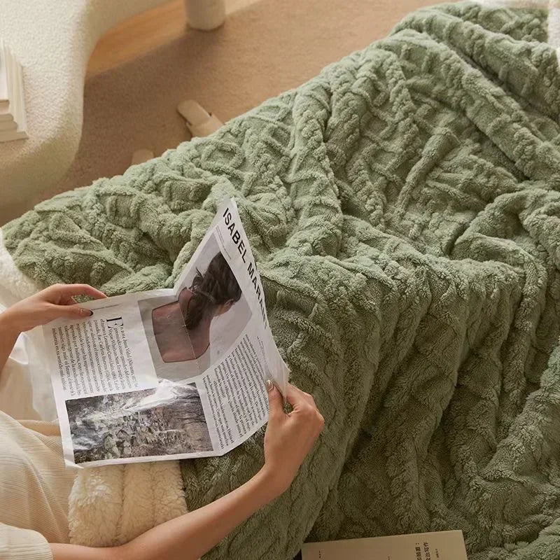 Elegant Vintertæppe i Tykt Lammeskindsuld med Stilfulde Detaljer