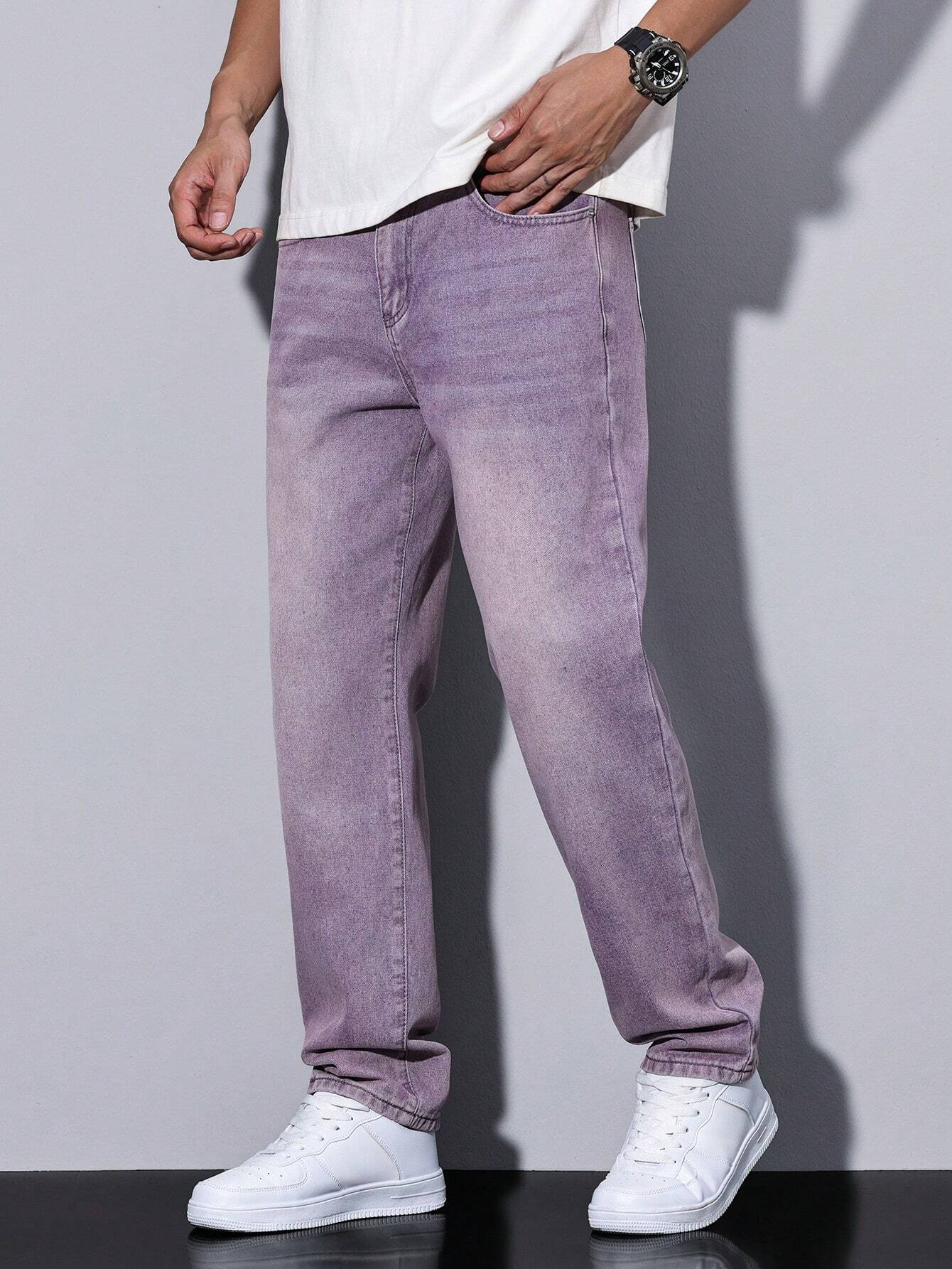 Komfortable vaskede herrejeans med lige ben