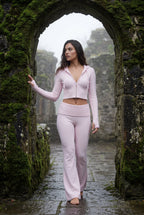Chic Lounge Ensemble - Cropped Hoodie og Flared Bukser