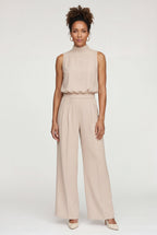 Chic Mock Neck Wide Leg Jumpsuit - Ærmeløs.