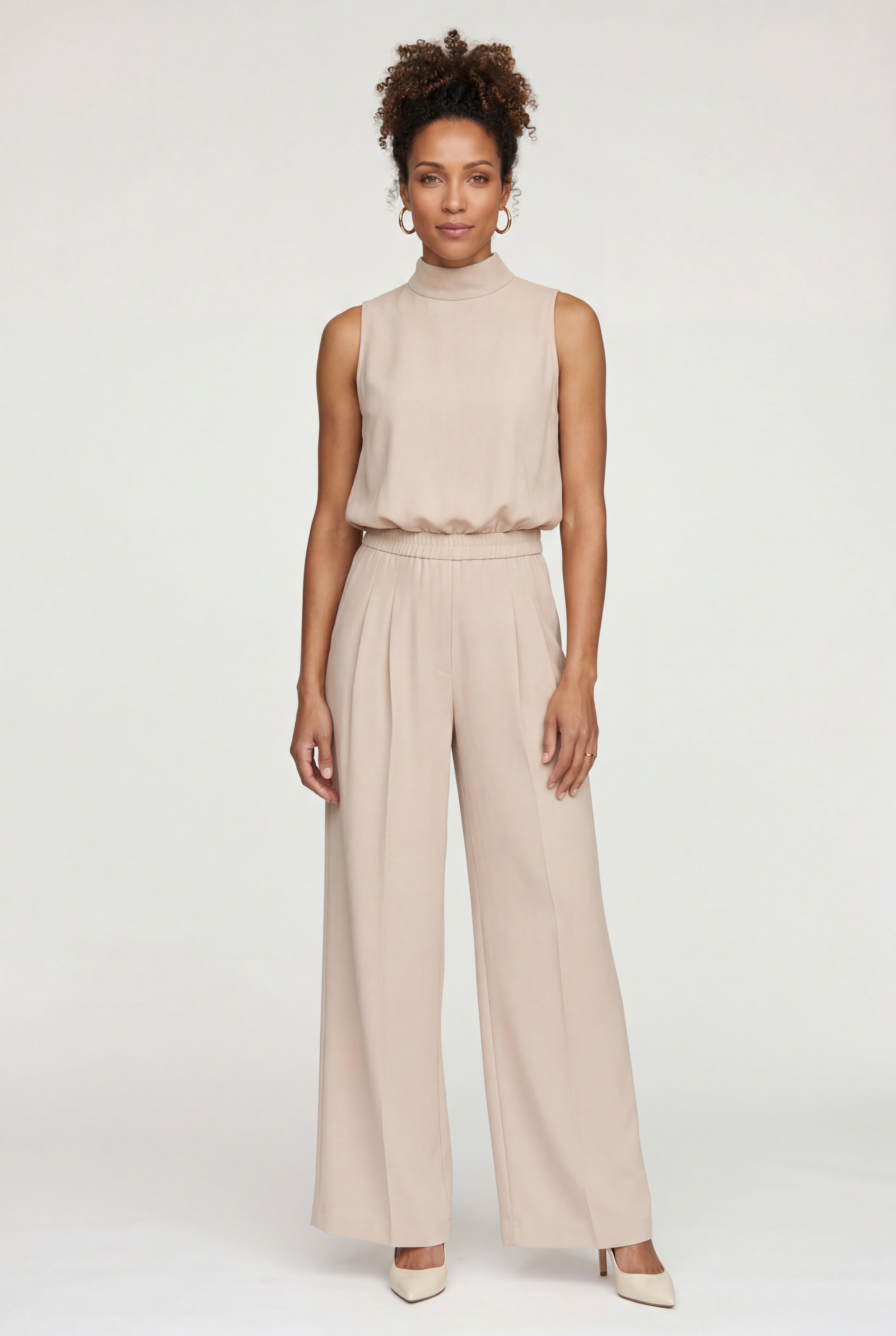 Chic Mock Neck Wide Leg Jumpsuit - Ærmeløs.