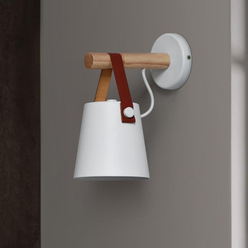 Væglampe i Rustik Træ - Nordisk Design
