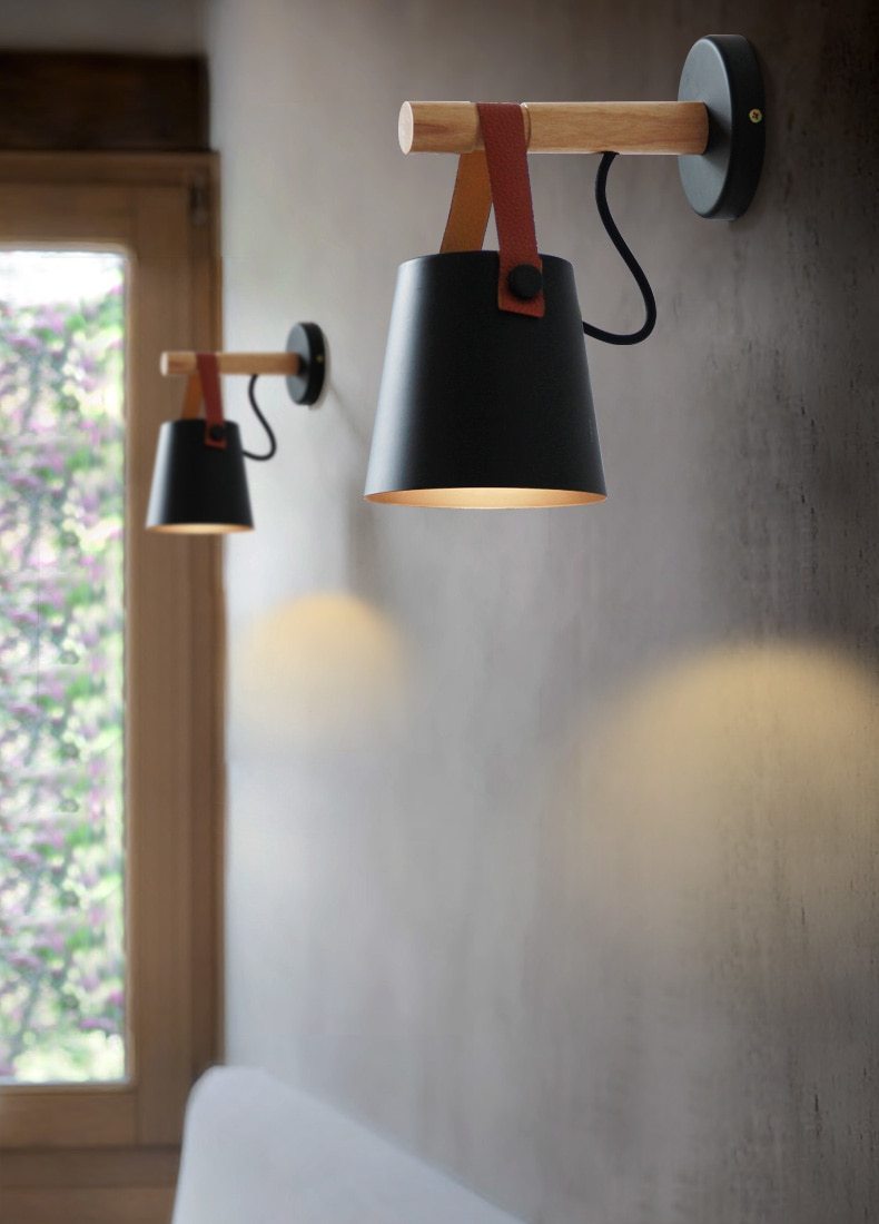 Væglampe i Rustik Træ - Nordisk Design