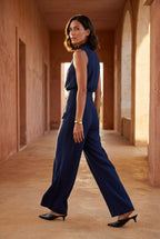 Chic Mock Neck Wide Leg Jumpsuit - Ærmeløs.
