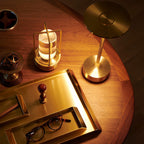 MADS -  Bordlampe – klassisk design